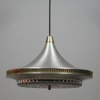 LÁMPARA DISEÑO AÑOS 60, 70. - Realizada en aluminio, metal dorado y cristal.
Dos bombillas en su interior.
